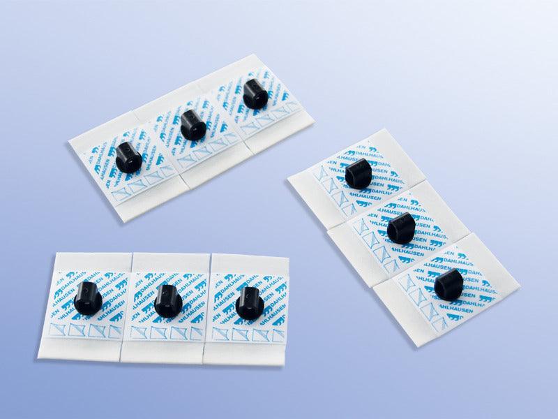 EKG-Elektode Erw. / Schaumstoff / eckig / röntgen-negativ / Wet-Gel / f. 4mm Stecker, PZN 3129444, 1900000454 - Notemed Medizintechnik 