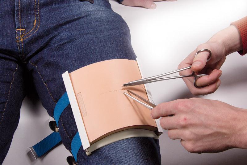 Hautnaht-Pad-Halter für Simulationspatienten, 7060C - Notemed Medizintechnik 