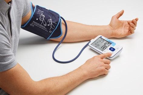 Veroval Oberarm-Blutdruckmessgerät, für exaktes und sanftes Messen am Oberarm mit Arrhythmie-Erkennung, Oberarmumfang von 22 bis 42 cm, 925301 - Notemed Medizintechnik 