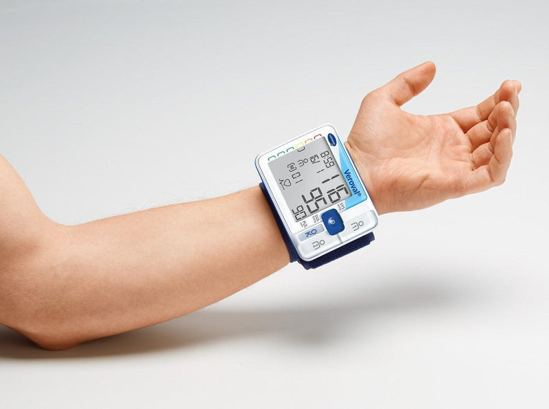 Veroval Handgelenk Blutdruckmessgerät RR, für einfaches und schnelles Blutdruck messen am Handgelenk mit Arrhythmie-Erkennung, 925321 - Notemed Medizintechnik 