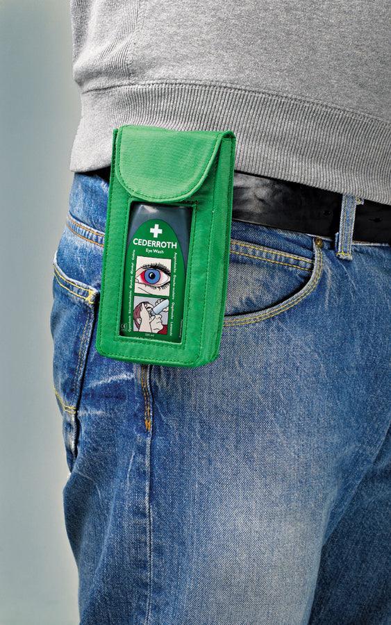 Augenspülflasche Cederroth gefüllt mit 235 ml steriler Kochsalzlösung, Gürteltasche, Wandhalterung, Augenspülstation - Notemed Medizintechnik 