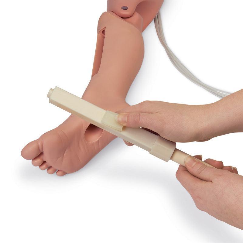 CRiSis-Kinder Notfallpuppe, R10154-1 - Notemed Medizintechnik 