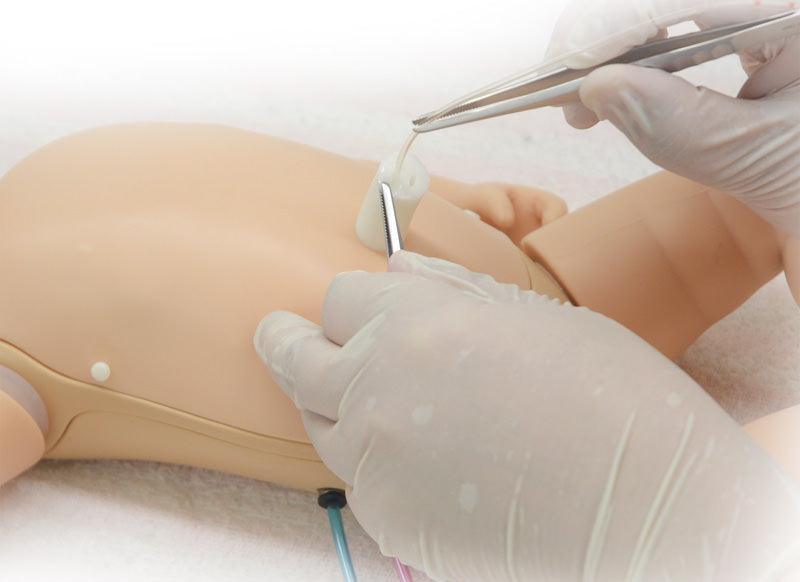 Erweiterte Neugeborenen Pflege- und Notfallpuppe „Plus II“, R16125 - Notemed Medizintechnik 