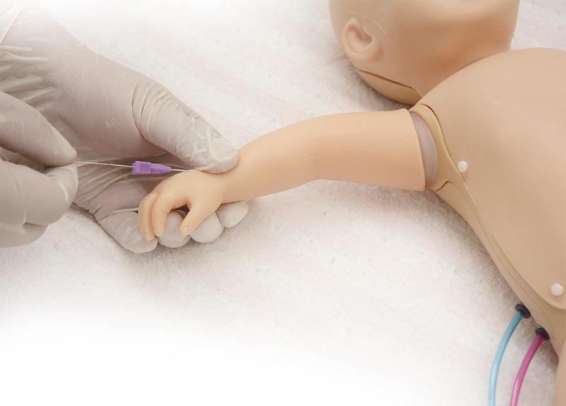 Erweiterte Neugeborenen Pflege- und Notfallpuppe „Plus II“, R16125 - Notemed Medizintechnik 