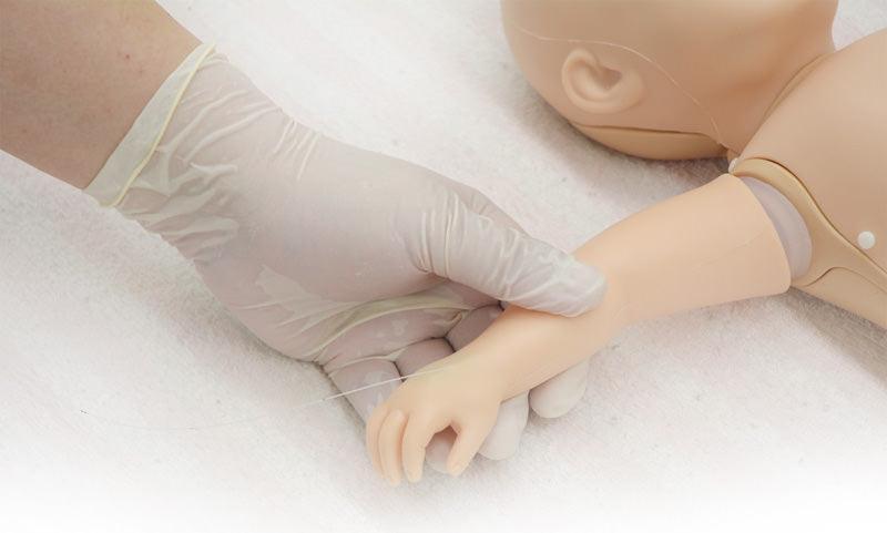 Erweiterte Neugeborenen Pflege- und Notfallpuppe „Plus II“, R16125 - Notemed Medizintechnik 