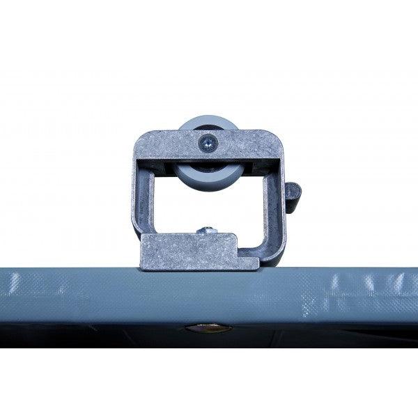 Krankentrage, 2x klappbar, mit 4 Rollfüßen, aus Chemiefasergewebe, hoch reißfest und widerstandsfähig, wasserdicht und desinfizierbar, ultraSTRETCHER "0710", 4 Rollenfüße, sani-grau, SAN-0104-4R - Notemed Medizintechnik 